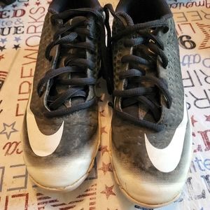 Nike Boys size 1.5 cleats